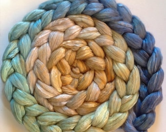 Hand Dyed gradient roving 5ozs polwarth mulberry silk 70/30 ready to ship Punakaiki