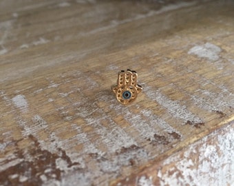 Gold Hamsa Hand Tragus Piercing - Evil Eye Earring - Tragus Barbell - Tragus Earring - Hamsa Piercing-Helix