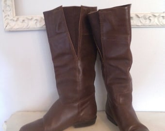 Vintage Tall Brown Leather Boots ~ Size 7 1/2 Woman's riding Boots ~ Flats