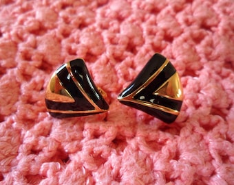 Vintage Avon Gold Tone Black Enameled Triangle Clip Earrings