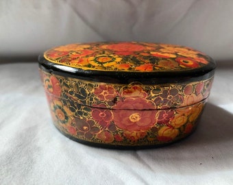 Vintage Hand Painted Kasmir India Paper Mache Trinket Box