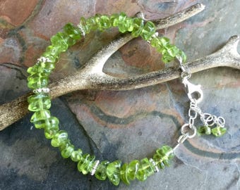 Peridot Bracelet,Wire Wrapped Green Peridot Bracelet, Peridot Jewelry, Peridot August Birthstone, Peridot Gemstone Bracelet,