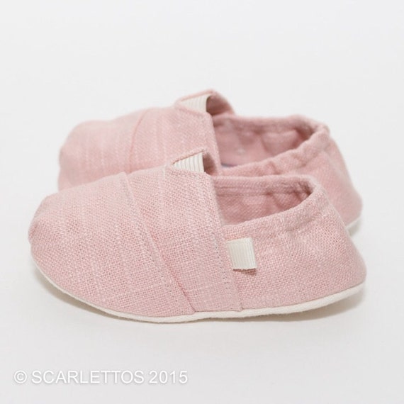 When Can Babies Wear Crib Shoes When Can Babies Wear Crib Shoes