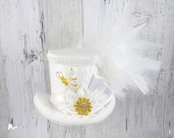 White and Off White Lace Medium Mini Top Hat Fascinator, Alice in Wonderland, Mad Hatter Tea Party, Derby Hat