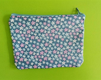 zip pouch, zippered pouch, pouch bag, cosmetic purse, makeup bag storage, makeup organizer, school pencil case, cosmetic bag, floral, flower