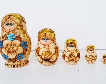 Russian matryoshka doll babushka nesting set of 5