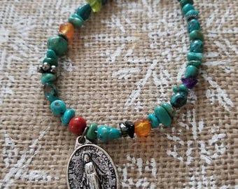 Miraculous medal bracelet....vintage...beads and stones