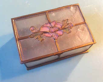 Vintage capiz shell floral detail trinket box 70s dressing table ware jewellery box