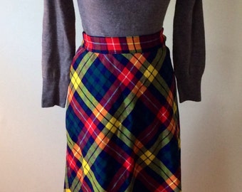 Vintage 1970s plais skirt/ pencil skirt/ wool skirt