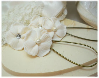 White Hibiscus Bridal Dangle Earrings - White Hibiscus Drop Earrings, White Flower Earrings