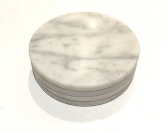 White marble drink coaster round