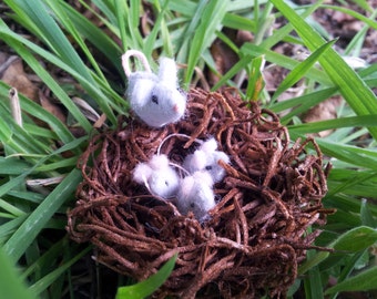 Tiny Mouse Nest - miniature felt mouse nest - mother and baby set by Moss Mountain