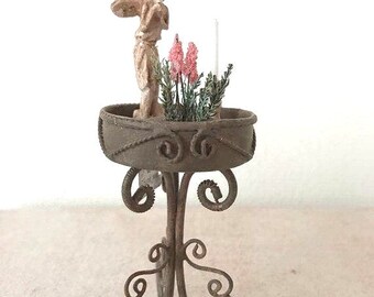 Dollhouse Miniature Flowerpot Stand in 1:12 scale