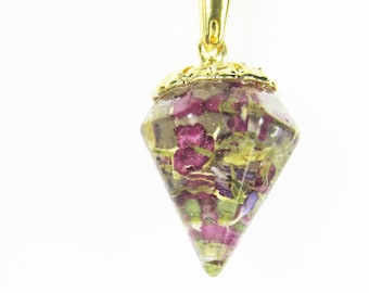 Purple Alyssum, Tiny Drop with Real Flower Petals, Resin, pressed flower jewelry (1940)