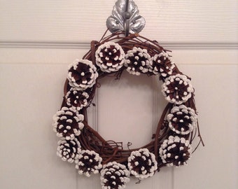 10 inch Pinecone Christmas wreath. Pinecone winter wreath. Christmas decor. Winter decor. Holiday decor.