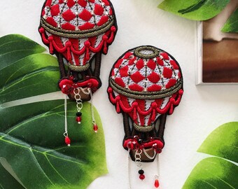 Embroidered Brooch "Aerostat"
