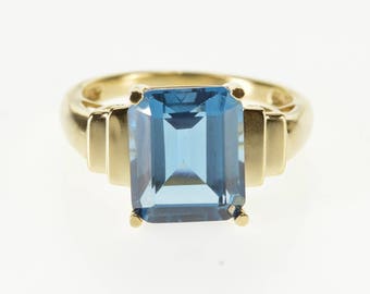10K Emerald Cut London Blue Topaz Grooved Ring Size 8.75 Yellow Gold
