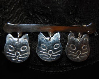 Dangling Trio of Cat Faces Vintage Sterling Silver Cat Brooch #BKC-KBRCH12