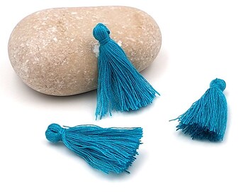 50 mini tassel 25mm peacock blue