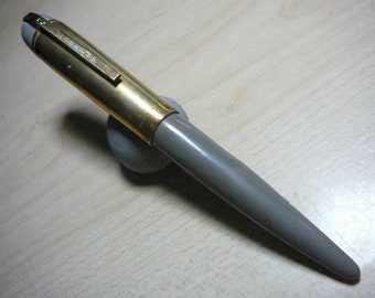 1941-46 Wahl Eversharp USA Skyline Lady Derby Presentation Gold-Fill Radial Stripe Cap Trim Silver gray Barrel Lever Filler NIB: 14KT medium