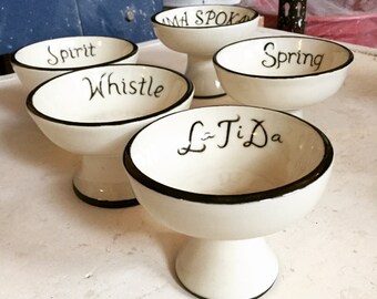 Personalized Dog Bowl Handmade Dog Bowl, Ceramic Dog Bowl Pedestal Dog Bowl, Medium Dog Bowl, Custom Dog Bowl, Dog Bowl with Name