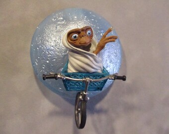 E.T. The Extra Terrestrial ornament, 20th Anniversary