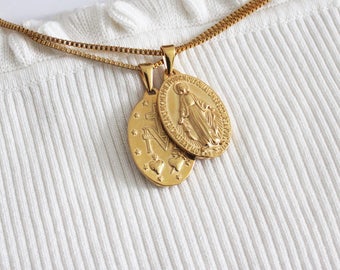 18K Gold Plated Religious Oval Virgin Mother Mary Reversible Medallion Pendant Vintage Necklace Box Twist Chain Jewlery for Him and Her