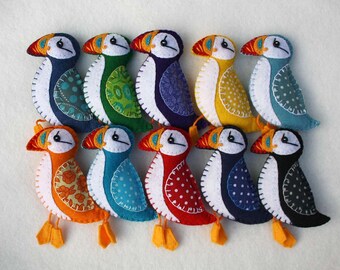 Puffin magnet, Bird magnet, Colourful felt puffin magnet, Handmade felt puffin, Felt bird ornament, Irish Christmas gift, Stocking stuffer