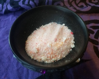 Hallows Eve- 4oz Bath Salt