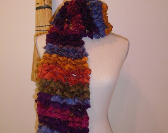 gorgeous hand knit ruffle scarf