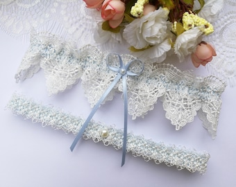 Something blue wedding garter set, ivory venise lace garter set, ivory garter set, blue garter set, pearl garter set, bridal garter set