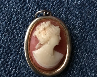 Vintage Cameo Pendant Carved Oval Gold filled