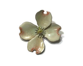 Vintage 1960s Dogwood Flower Brooch, Enamel Flower Brooch, Mod Flower Pin, Flower Power Brooch, Costume Jewelry