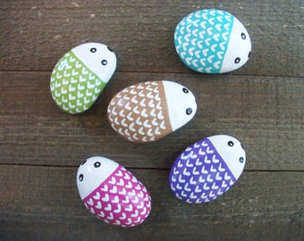 Hedgehog Painted Garden Stones, Garden Decor, Garden Art, Garden Rocks, Painted Rocks, Kindness Rocks, Hedgehog Party, Gift Ideas
