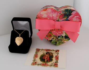 9ct Gold Vintage Locket, Floral Rose Gold Heart Locket Necklace, Pendant, Mother's Day Gift, Graduation Gift