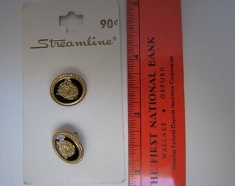 Streamline carded two buttons