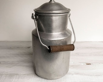 Vintage French Milk Pail, French Milk Churn, Water Can, Billy Can, Milk Pail, Milk Churn, Metal Kitchen Canister, Milk Container