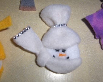 Diva Snow Girl/Snowman Pin