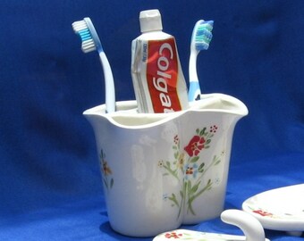 Toothbrush holder, Ceramic toothbrush holder, Ceramic toothpaste holder, bathroom accessories, white ceramic bathroom set, red yellow blue