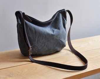 DAY BAG - waxed canvas/charcoal