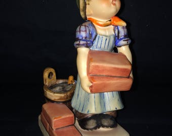 Hummel The Builder 5.5" Goebel Figurine Germany