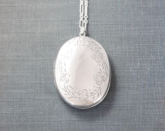 Large Oval Sterling Silver Locket Necklace, Vintage Photo Pendant - Wreath of Flowers