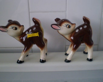 Adorable Vintage Deer Salt and pepper shakers Souvenir