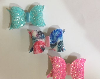 Set of three noued on clip for girl and baby horses!