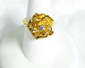 Vintage Avon SCULPTURED ROSE COLLECTION Flower Ring with Rhinestone, (Size: 6) (e)