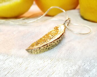 Lemon Slice pendant, Argentium Silver 935 , 24 karat gold plated detail