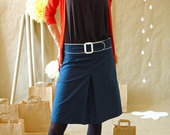 Retro 60ies skirt with buckle in blue