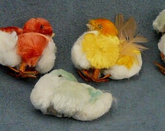 Easter Pom Pom Chenille Chicks Wire Feet - 9 Green Pink