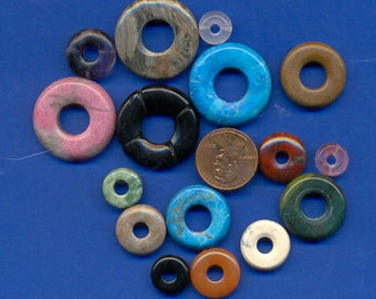 16 Assorted 10-25mm gemstone donut beads Pack 99