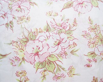 Vintage Sheet Fabric Fat Quarter – Floral Pansies Daisies Flowers Pink Red Yellow Blue Green